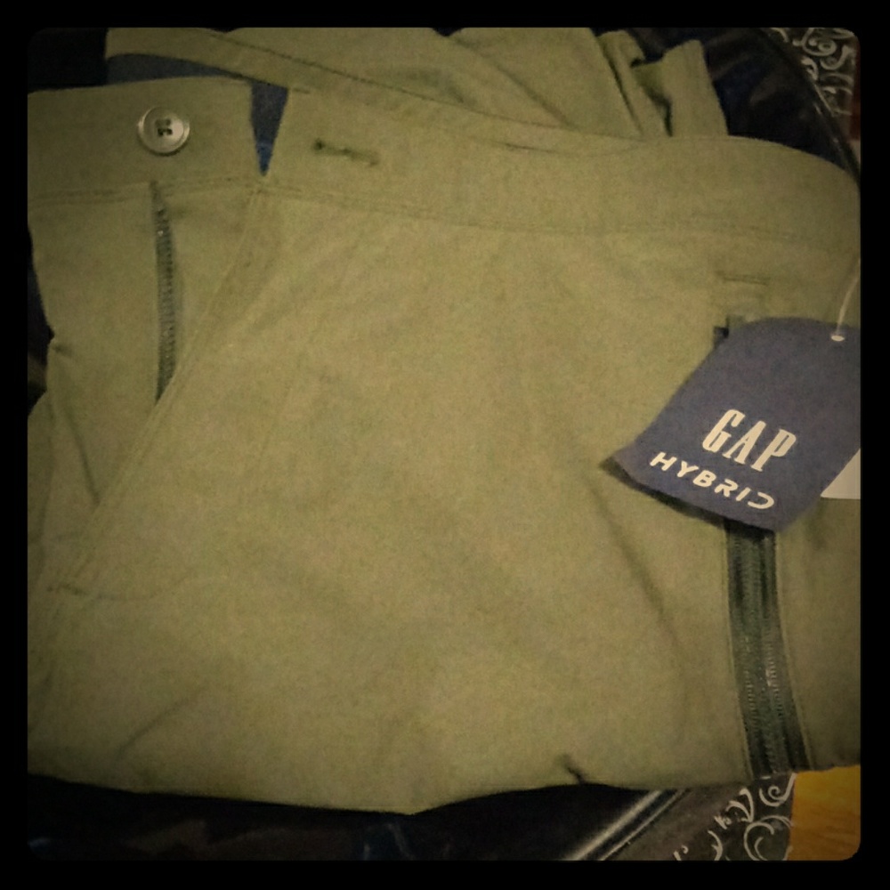 Gap Hybrid Cargo Pants